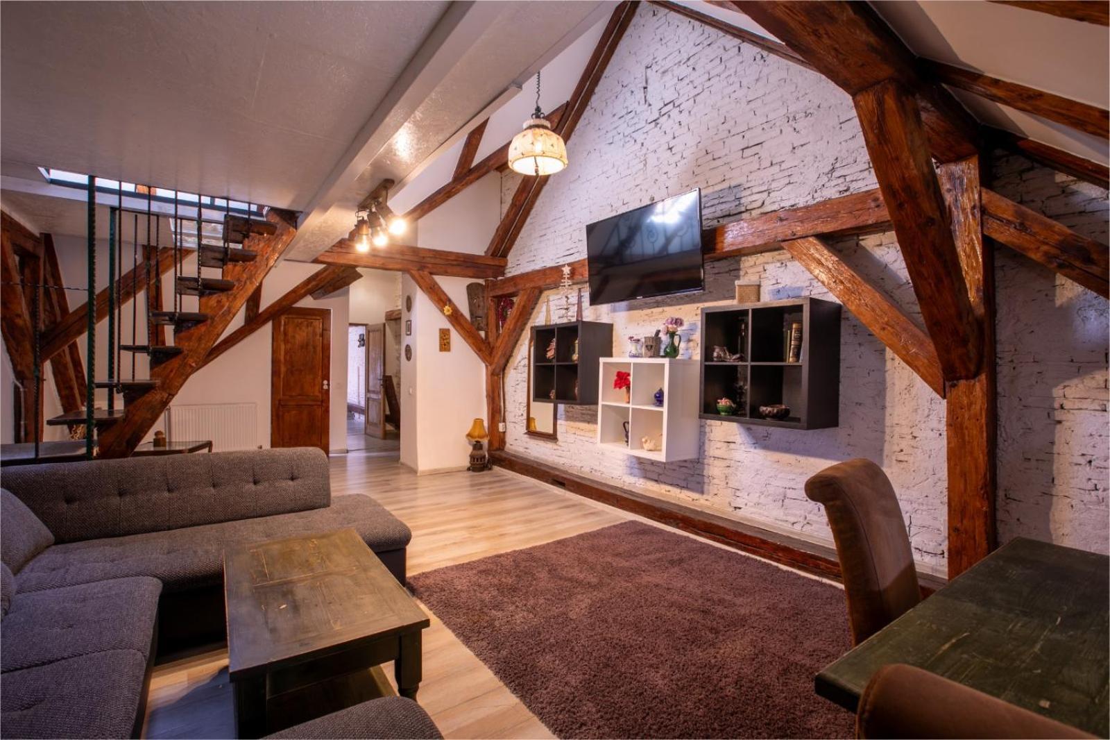4 Rooms Piata Sfatului Брашов Екстериор снимка