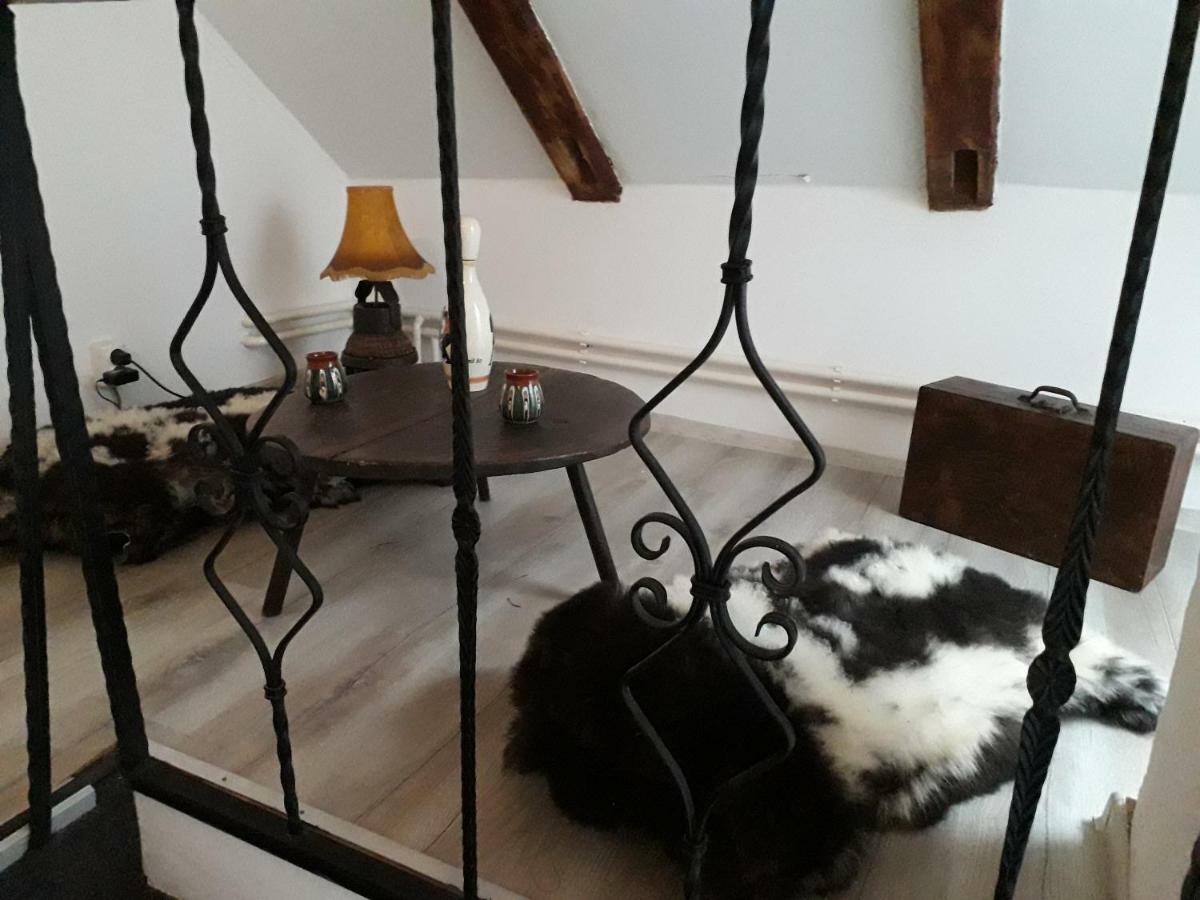 4 Rooms Piata Sfatului Брашов Екстериор снимка